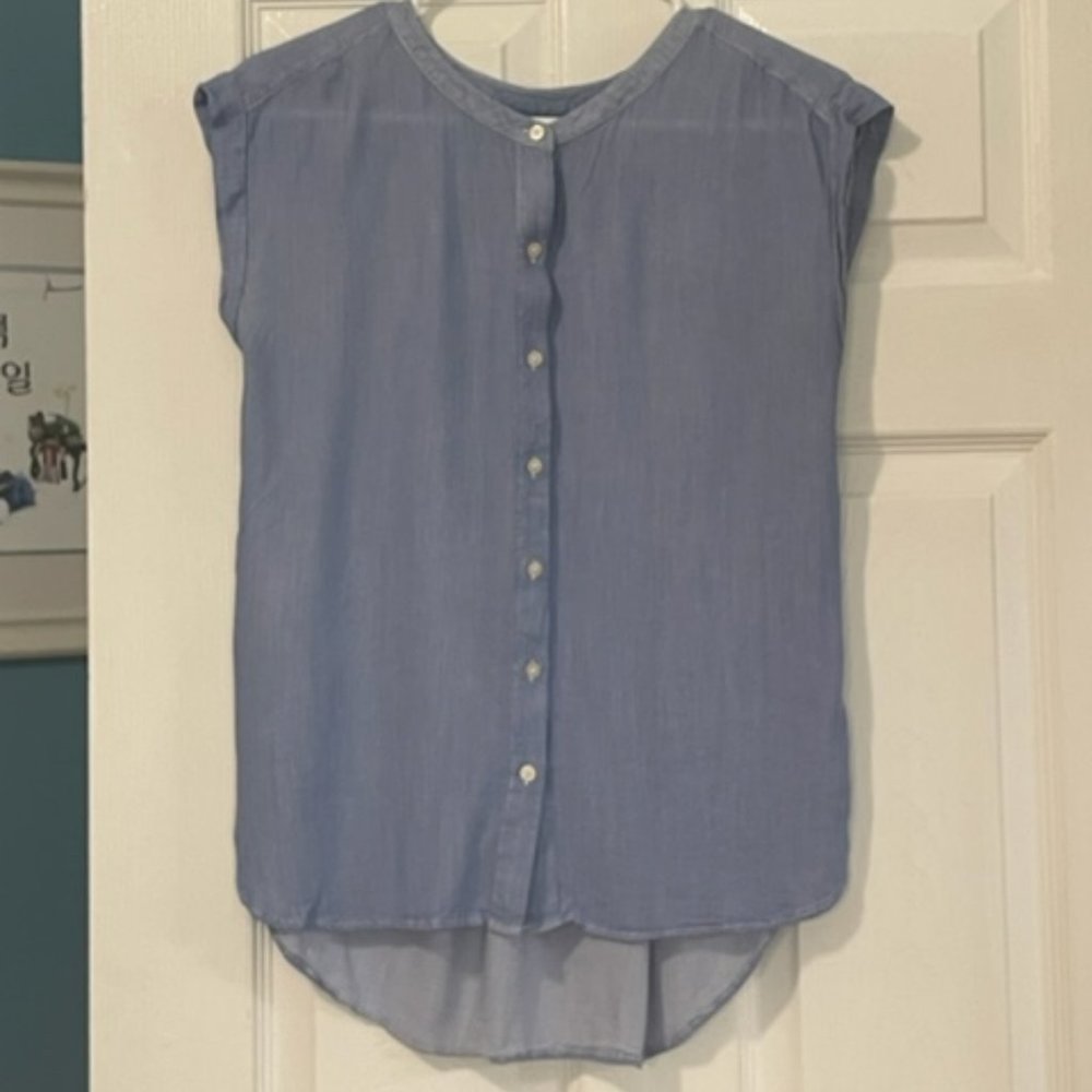 Loft Textured Button  Top